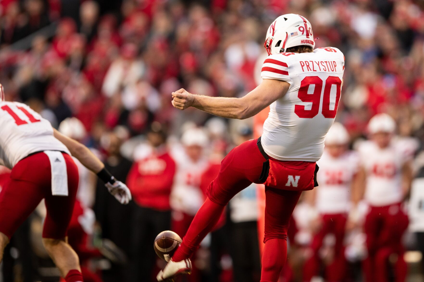112122-owh-spo-nebraskawisconsin-ar64